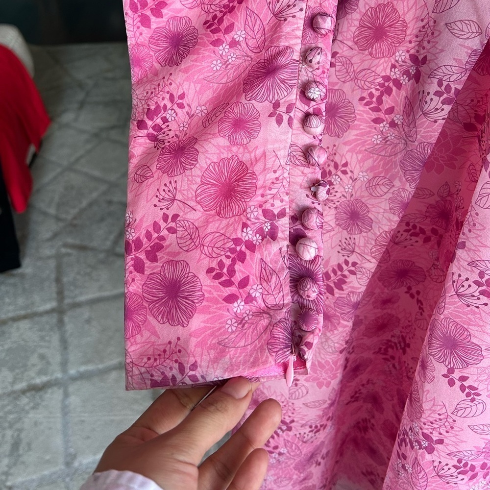 Dreamy Pink Floral Puff-Sleeve Midi Dress | Decorative Buttons | Size Small - Picture 15 of 16